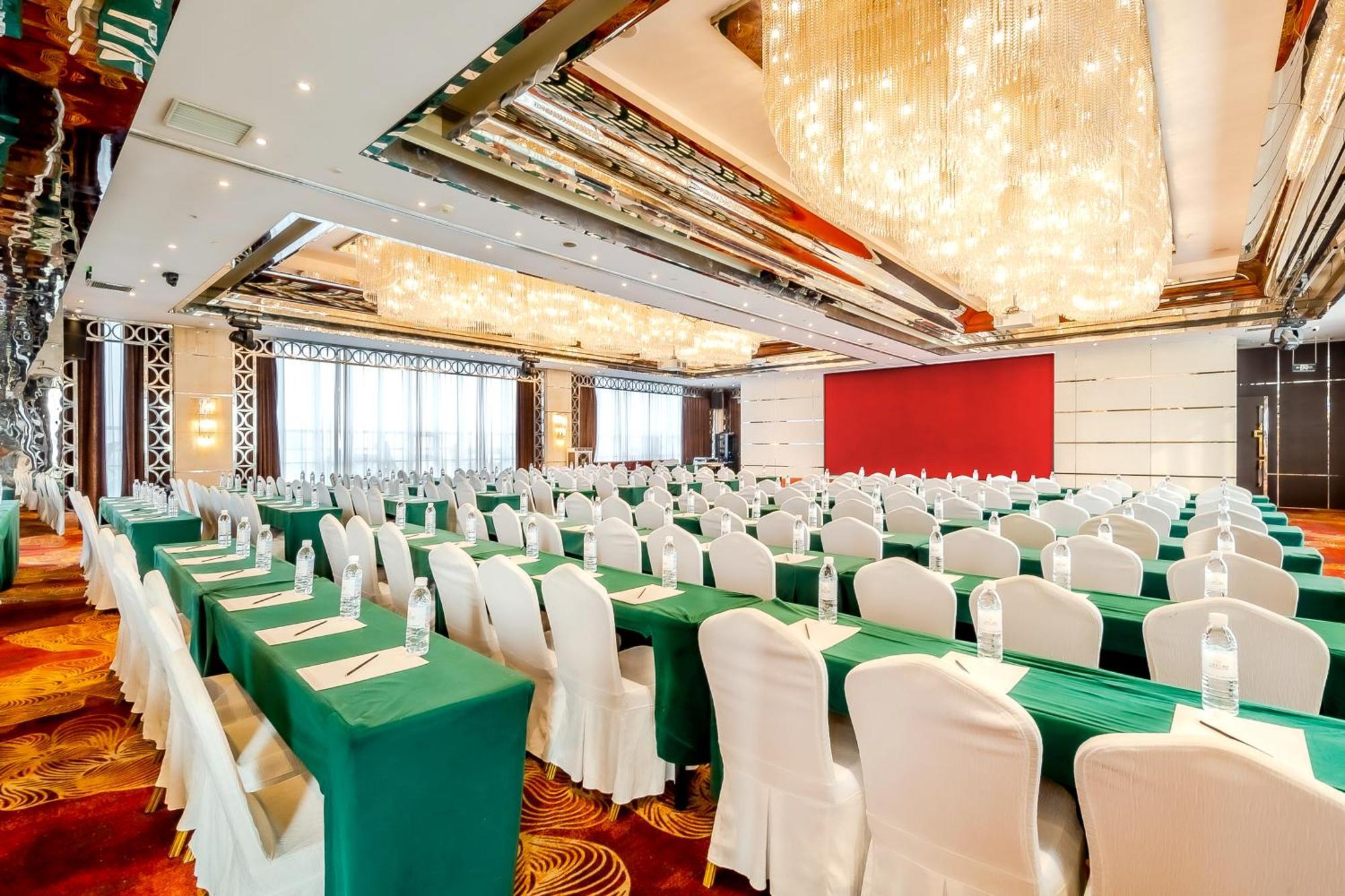Celebrity Upper Class Hotel Chengdu Exterior foto
